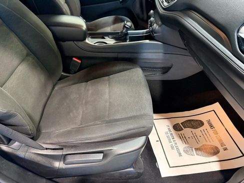 Used 2023 Dodge Durango SXT Launch Edition image 29