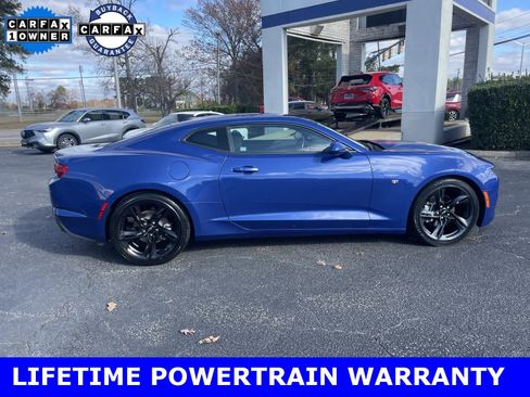 Used 2021 Chevrolet Camaro LT w/ Technology Package image 6