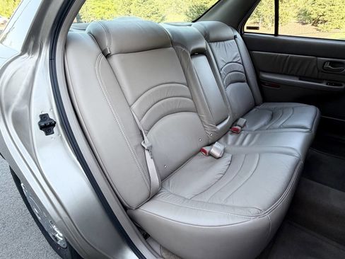 Used 2002 Buick Century Limited image 22