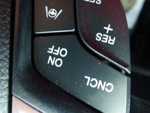 Used 2023 Ford Edge Titanium w/ Equipment Group 301A image 28