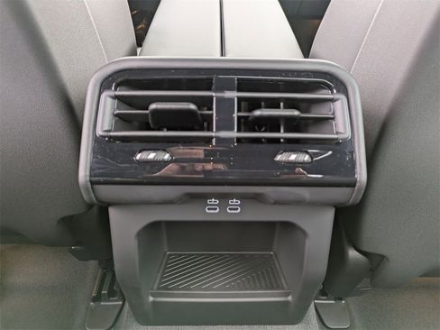 New 2026 BMW 530i xDrive 530i xDrive w/ M Sport Package image 31