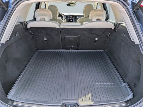 Used 2023 Volvo XC60 B5 Plus w/ Climate Package image 13