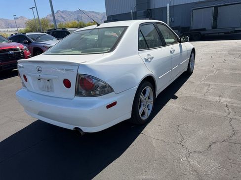 Used 2005 Lexus IS 300 RWD image 5