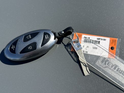 Used 2025 Hyundai Tucson SEL FWD image 36