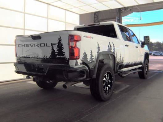 Used 2022 Chevrolet Silverado 2500 Custom w/ Custom Value Package AWD/4WD image 2