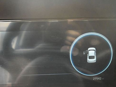 Used 2024 Hyundai Elantra SEL FWD image 11