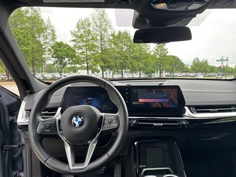 Certified 2025 BMW X2 xDrive28i AWD/4WD image 14