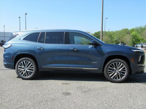 New 2026 Buick Enclave Avenir w/ Super Cruise Package FWD image 2