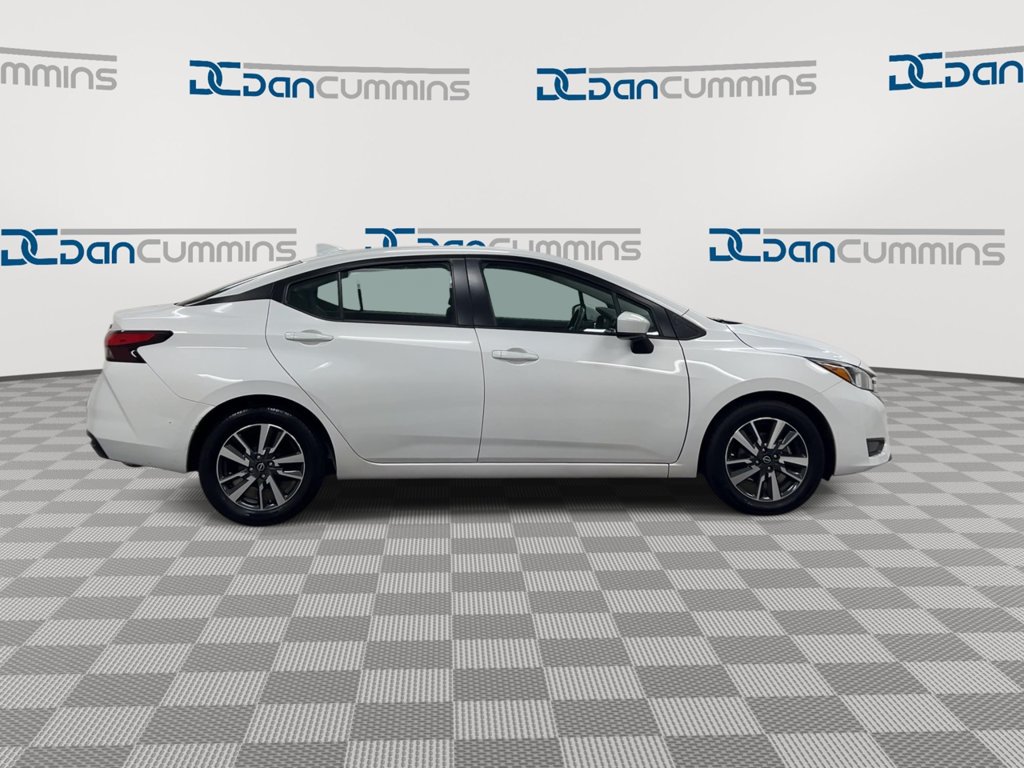 Used 2024 Nissan Versa SV FWD image 9