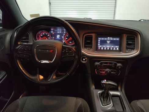 Used 2022 Dodge Charger SXT image 22