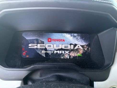 Used 2023 Toyota Sequoia Capstone AWD/4WD image 15