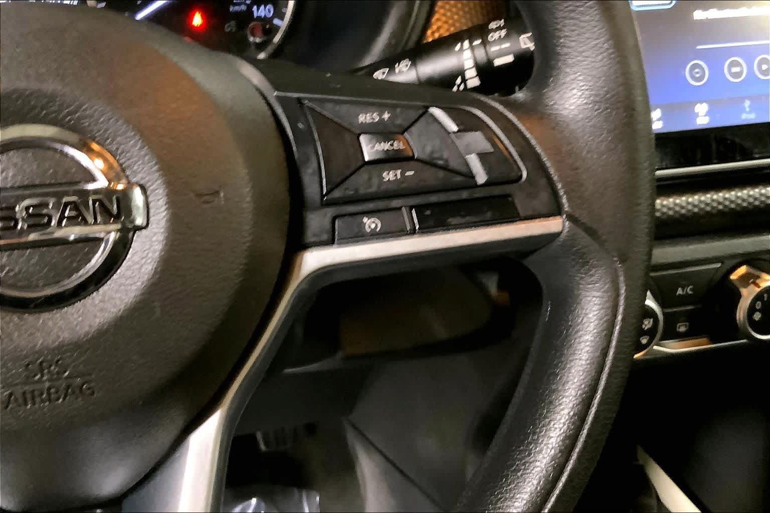 Used 2020 Nissan Kicks S FWD image 25