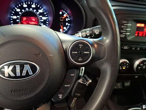 Used 2015 Kia Soul FWD image 21