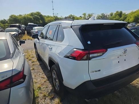Used 2025 Toyota RAV4 XLE w/ Convenience Package FWD image 4