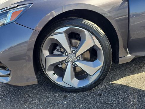 Used 2019 Honda Accord Touring image 29