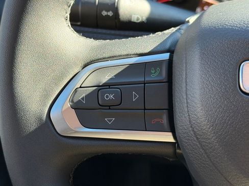New 2026 Jeep Compass Latitude w/ Sun and Sound Group AWD/4WD image 17
