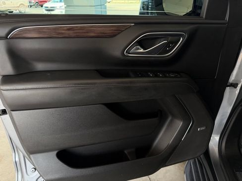 Used 2021 Chevrolet Tahoe LT RWD image 12