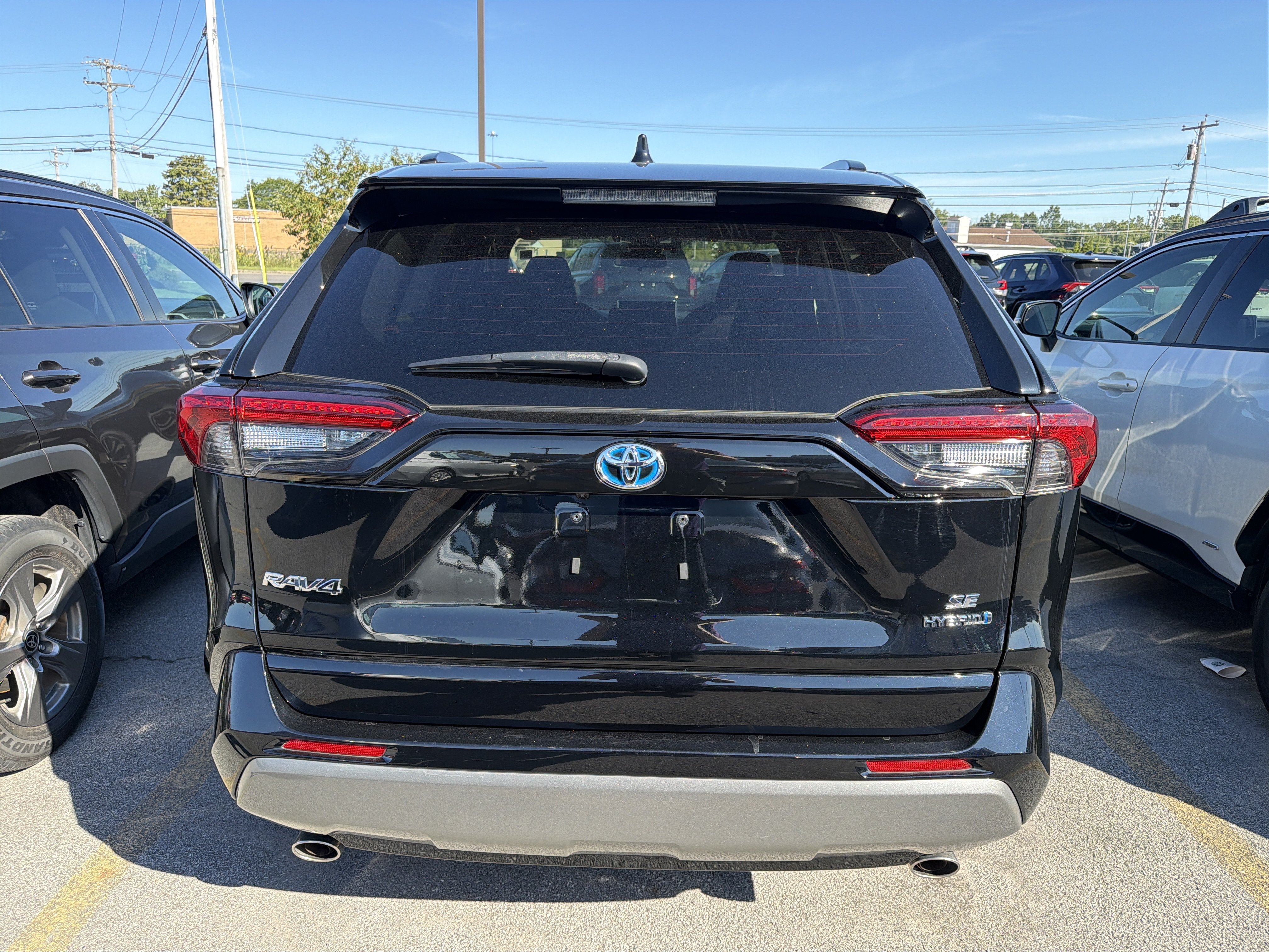 Used 2022 Toyota RAV4 SE w/ Convenience Package AWD/4WD image 6