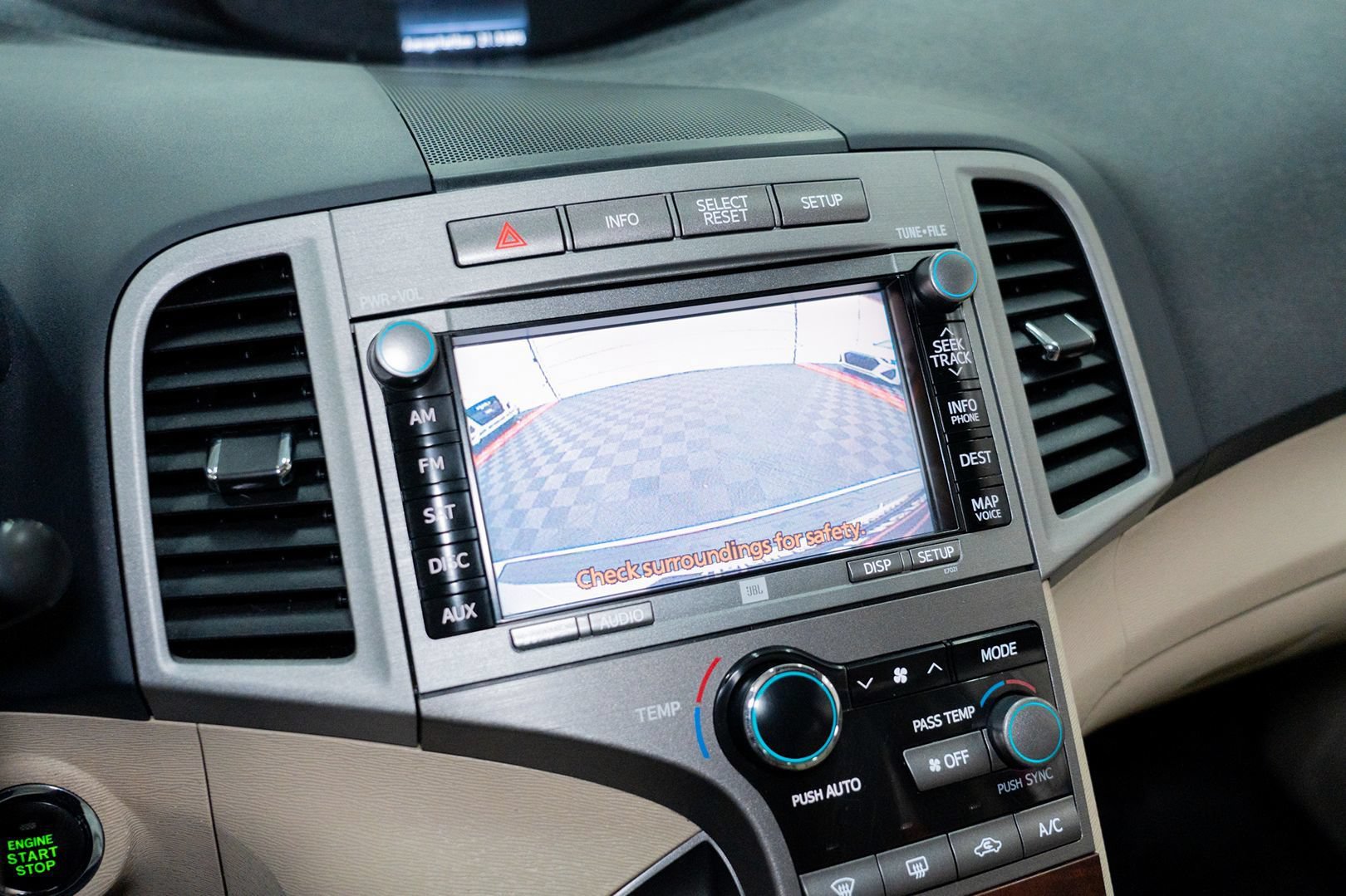 Used 2011 Toyota Venza AWD w/ Premium Pkg #2 image 38