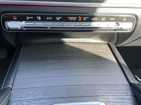 Used 2021 Mercedes-Benz GLS 450 4MATIC image 44