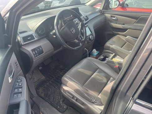 Used 2016 Honda Odyssey Touring Elite image 6