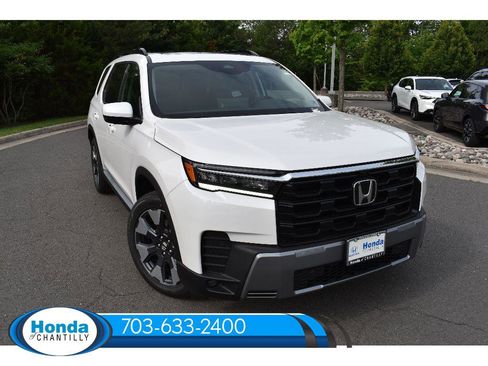 New 2026 Honda Pilot Touring image 1