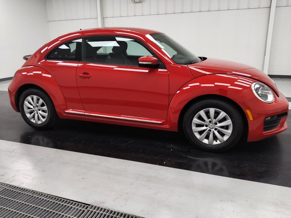 Used 2019 Volkswagen Beetle 2.0T S FWD image 11