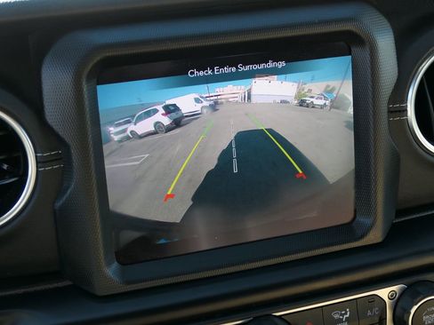 Used 2022 Jeep Wrangler Unlimited Sahara w/ Safety Group image 19