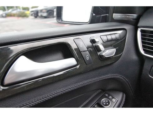 Used 2018 Mercedes-Benz GLE 43 AMG 4MATIC image 22