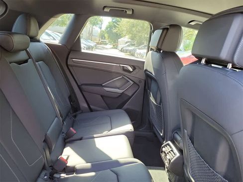 New 2025 Audi Q3 2.0T Premium image 13