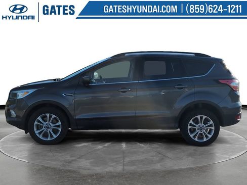 Used 2018 Ford Escape SE AWD/4WD image 6