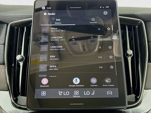 New 2026 Volvo XC90 T8 Ultra w/ Protection Package Premier image 15