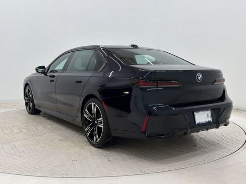 Used 2023 BMW 740i RWD image 3