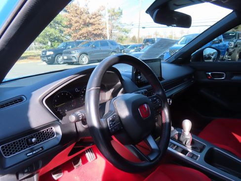 Used 2023 Honda Civic Type R image 17