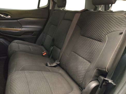 Used 2018 GMC Acadia SLE image 18