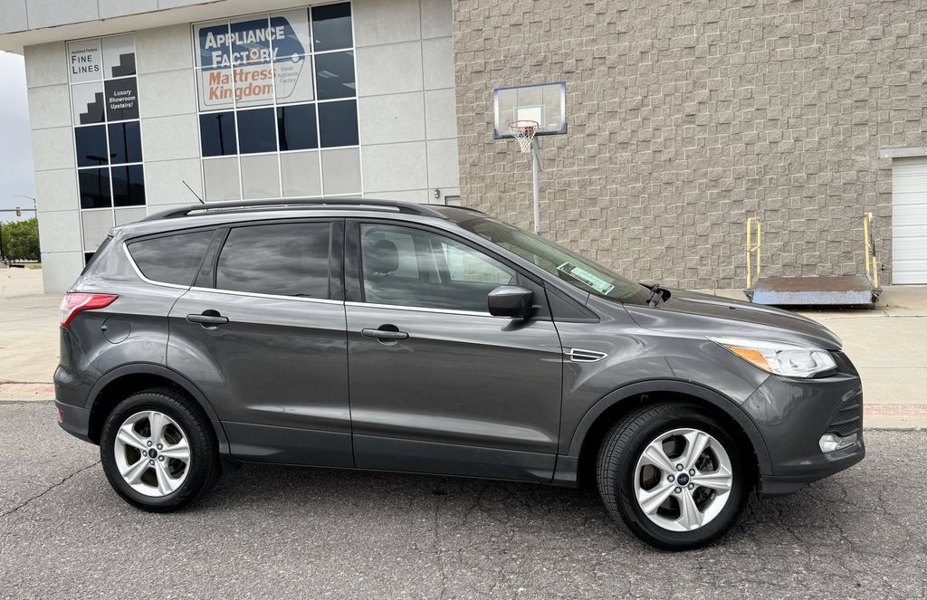 Used 2015 Ford Escape SE w/ Equipment Group 201A AWD/4WD image 5