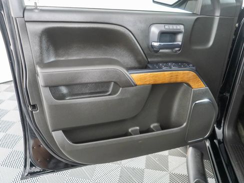 Used 2017 Chevrolet Silverado 1500 LTZ AWD/4WD image 22