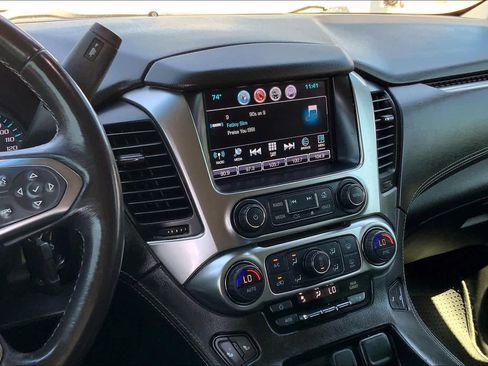 Used 2018 Chevrolet Tahoe LT image 6