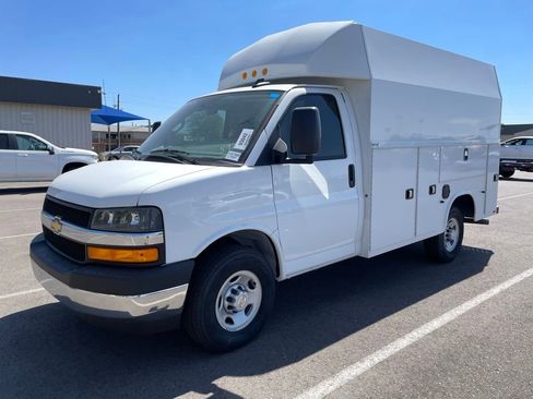 New 2025 Chevrolet Express 3500 w/ Power Convenience Package RWD image 8