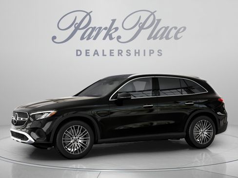 Used 2026 Mercedes-Benz GLC 300 image 3