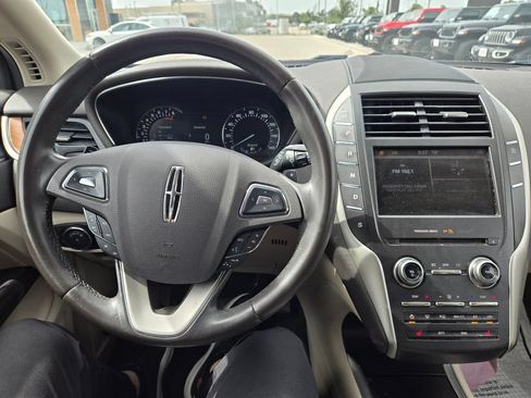 Used 2019 Lincoln MKC Select AWD/4WD image 10