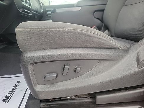 Used 2019 Chevrolet Silverado 1500 LT w/ All Star Edition image 20