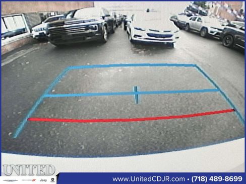 Used 2024 Toyota Highlander XLE image 26