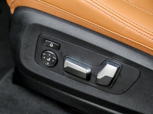 New 2026 BMW X5 xDrive40i w/ Executive Package image 19