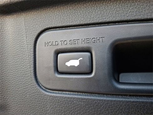 Used 2023 Honda Pilot Elite image 36