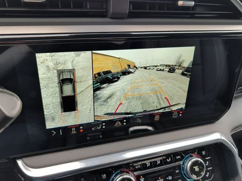 Used 2025 GMC Sierra 3500 Denali w/ Denali Reserve Package image 24