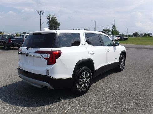Used 2022 GMC Acadia SLE w/ LPO, Floor Liner Package FWD image 2