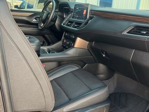 Used 2023 Chevrolet Tahoe High Country AWD/4WD image 13
