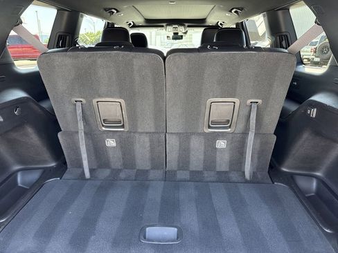 Used 2024 Jeep Grand Cherokee L Limited w/ Luxury Tech Group II RWD image 18