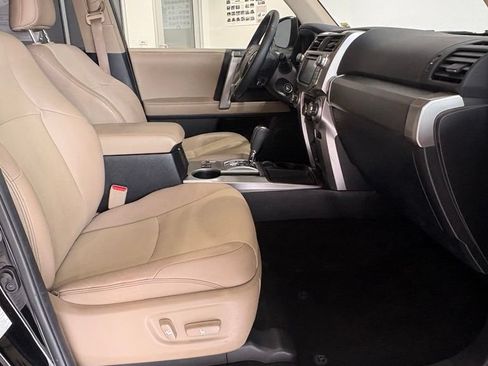 Used 2014 Toyota 4Runner SR5 Premium RWD image 12